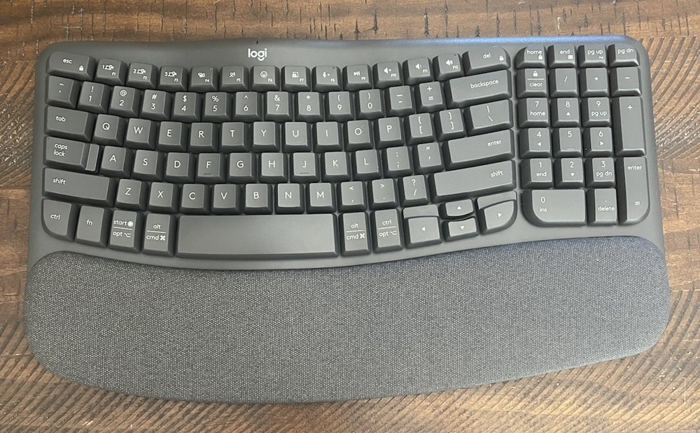 Logitech MK670 Performance Wireless Keyboard and Mouse Combo - Black
