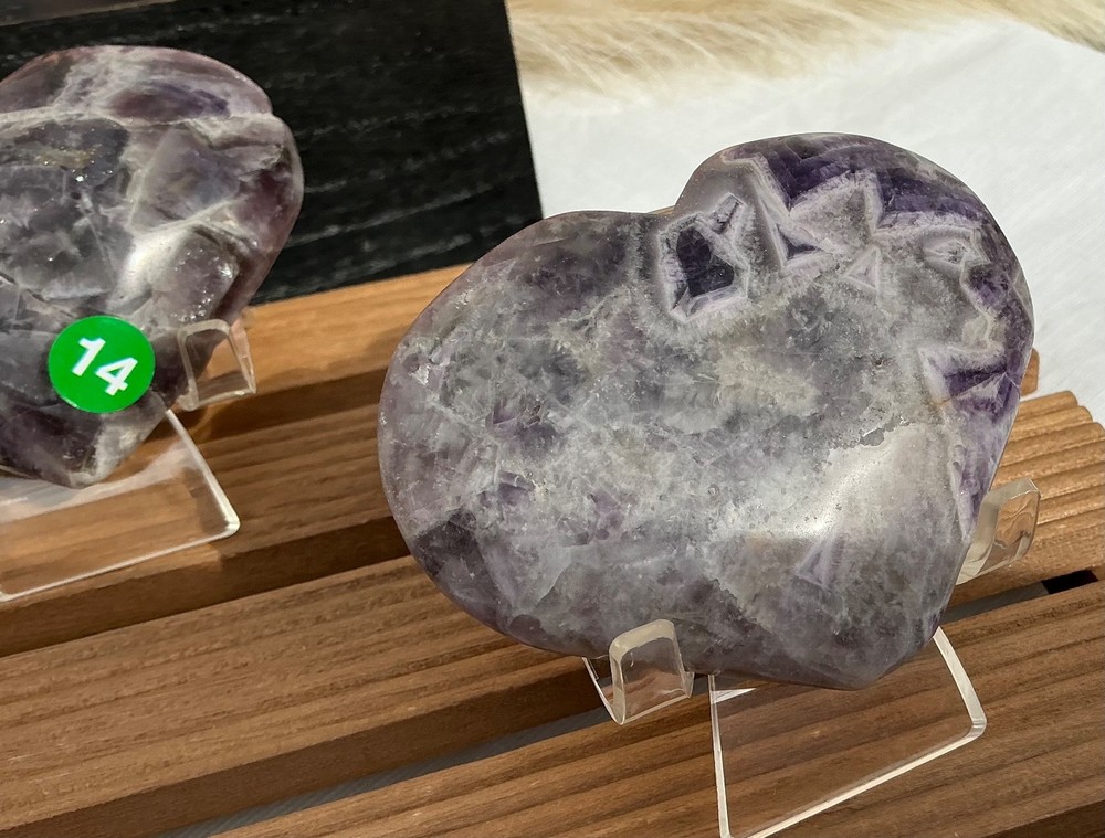 Chevron Amethyst Gemstone Hearts Healing Decor (1 Pc)
