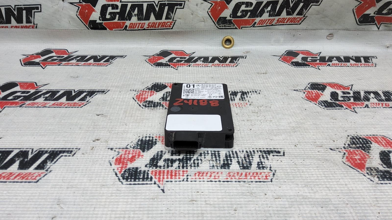 18 19 MERCEDES GLC300 REAR BLIND SPOT RADAR MODULE OEM A0009052504