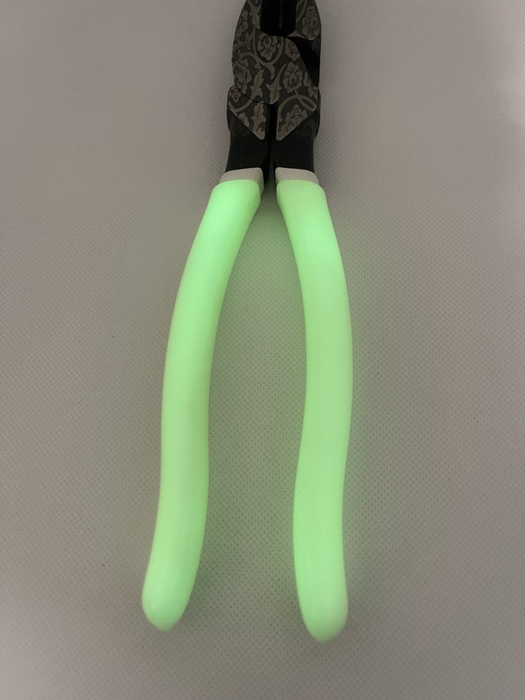Klein Hi-Viz Lineman Pliers CUSTOM ENGRAVING ( Leaf Pattern)