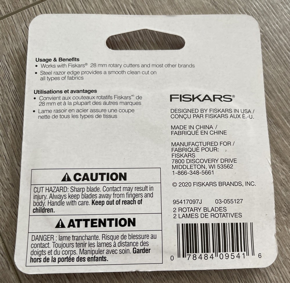 Fiskars 28mm 2 Pack Rotary Blade Replacement Blades - New Never Opened