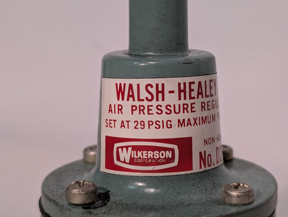 Wilkerson D2002-2 Air Pressure Regulator, Pipe Size 1/4