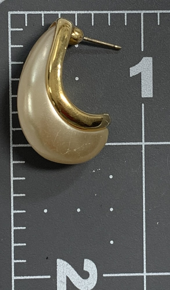 NAPIER Large Statement Pierced Earrings
