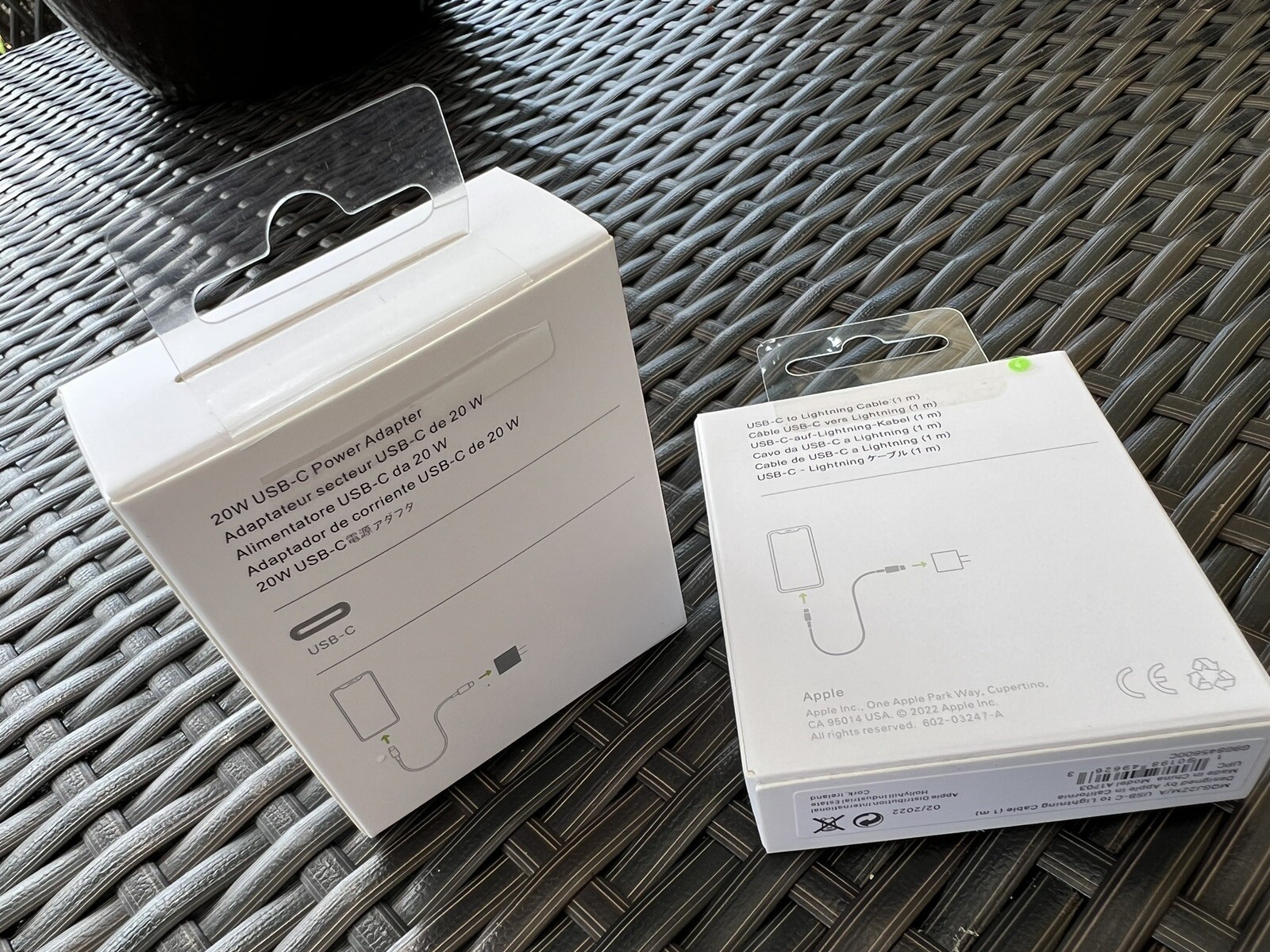 OEM Genuine Original Apple iPad 20W USB-C Wall Charger Power ADAPTER Cable