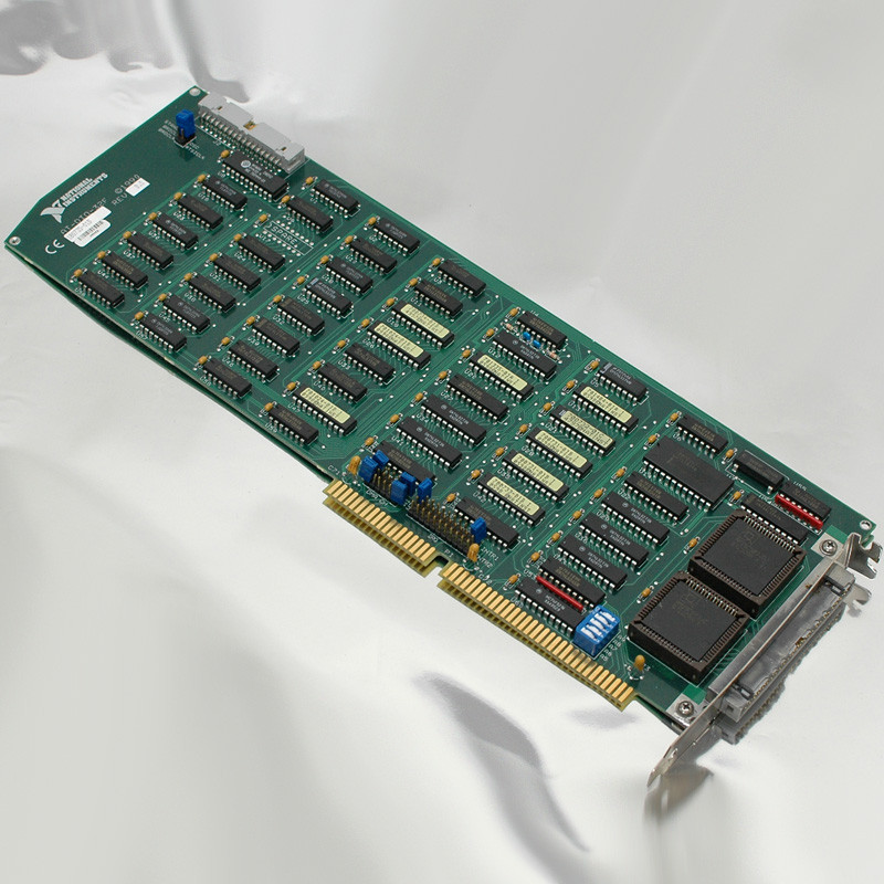 National Instruments AT-DIO-32F 32-bit Parallel 4 channels 8-bit Input/Output