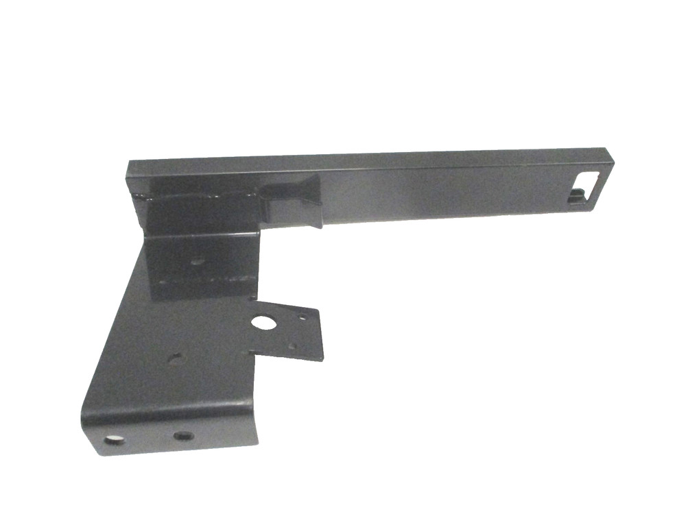 3560647C4 NEW OEM INTERNATIONAL RIGHT FRONT SPLASH SHIELD SUPPORT BRACKET