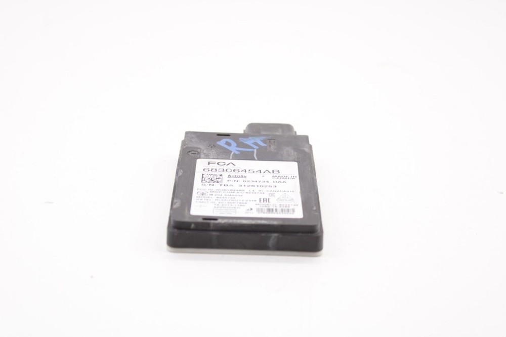 17-2024 Chrysler Pacifica Limited Right Blind Spot Detection Radar Sensor Module