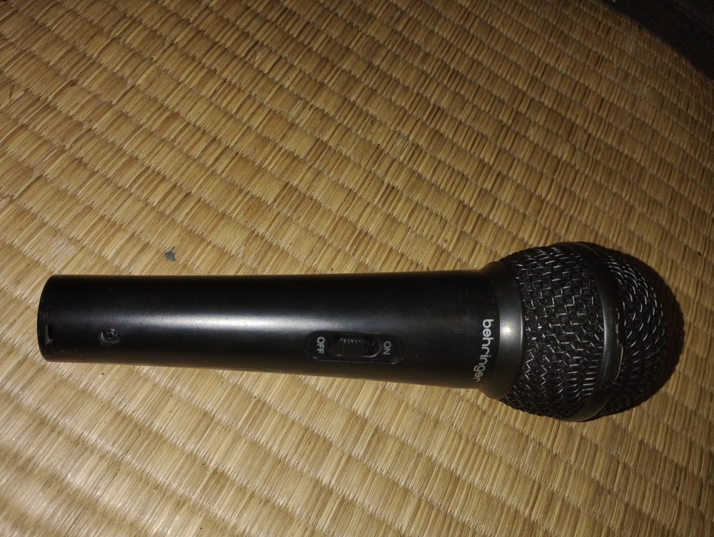 Behringer XM1800S Ultravoice Dynamic Microphone