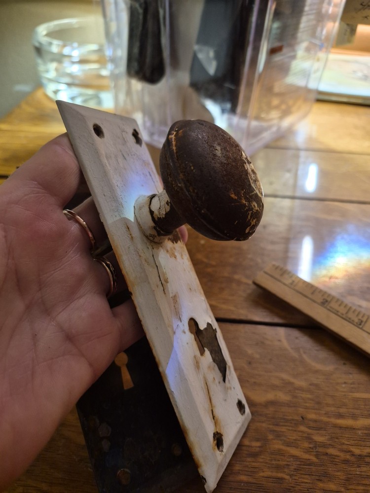 Vintage Metal Door Knobs and Face Plates