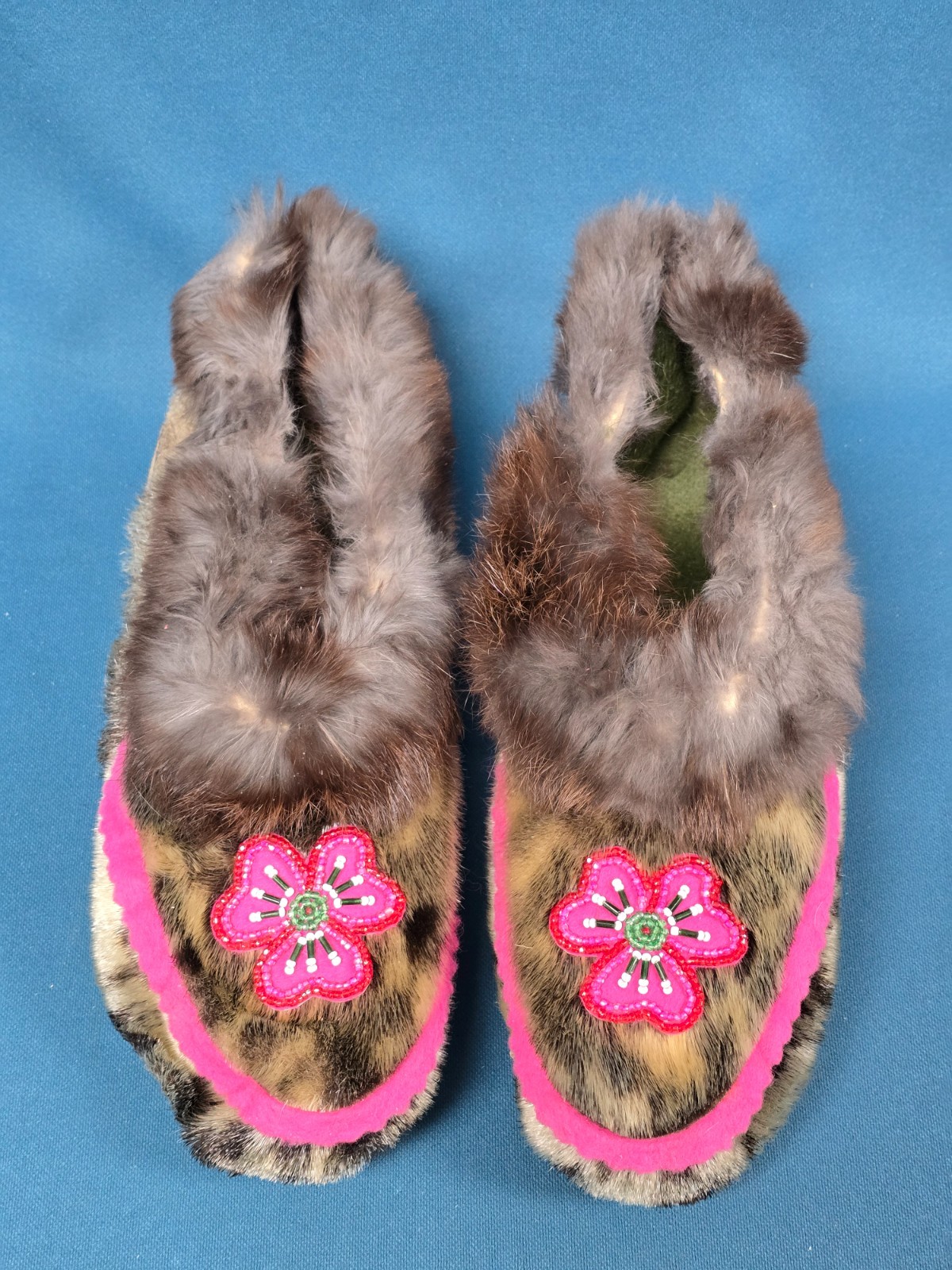 Vintage Handmade Alaska Native Inuit Eskimo Fur Slippers Beadwork 8.5-9