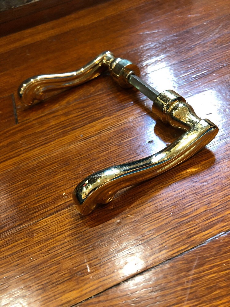 NH6 Vintage Solid Brass Lever Set