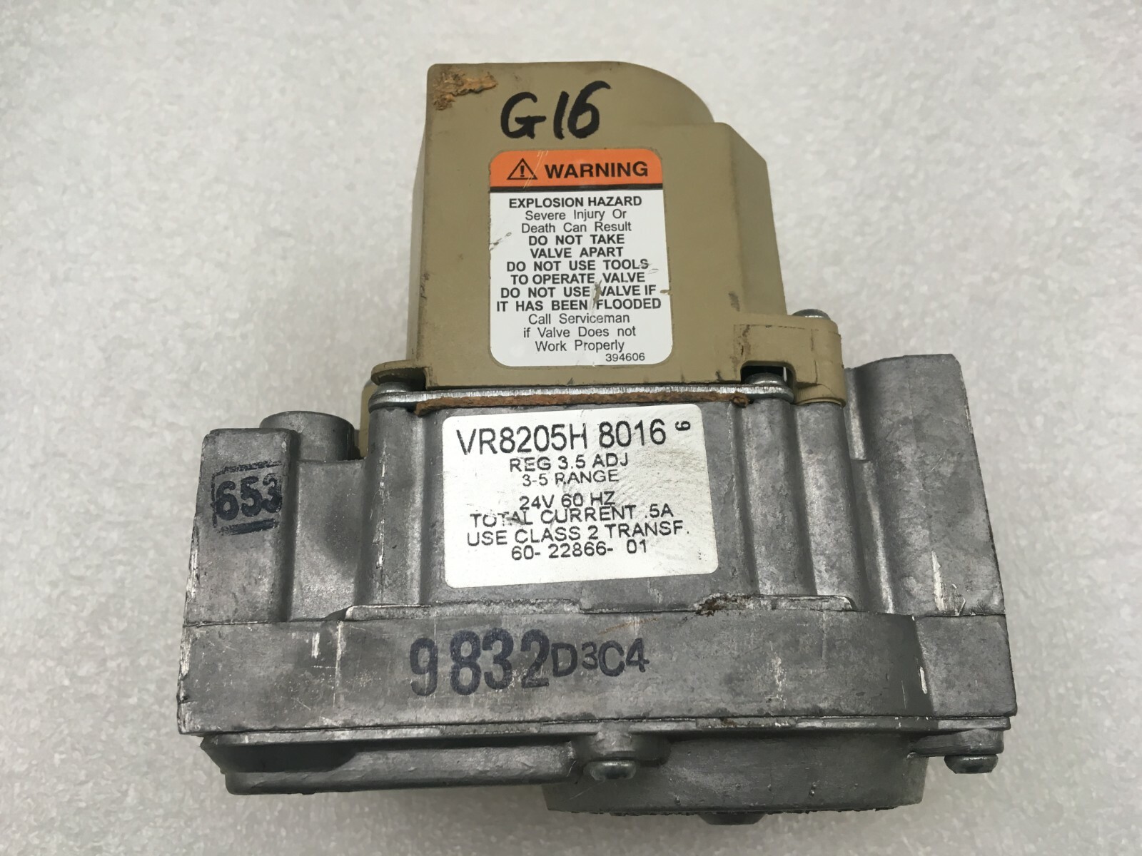 Honeywell VR8205H8016 HVAC Furnace Gas Valve Rheem Ruud 60-22866-01 used #G26