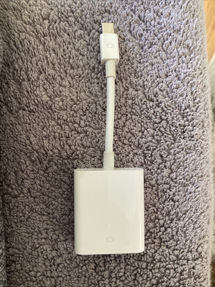 Apple Mini Display Port to VGA Adapter