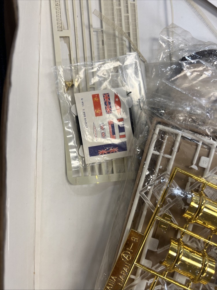 RMS LUSTANIA MODEL SHIP