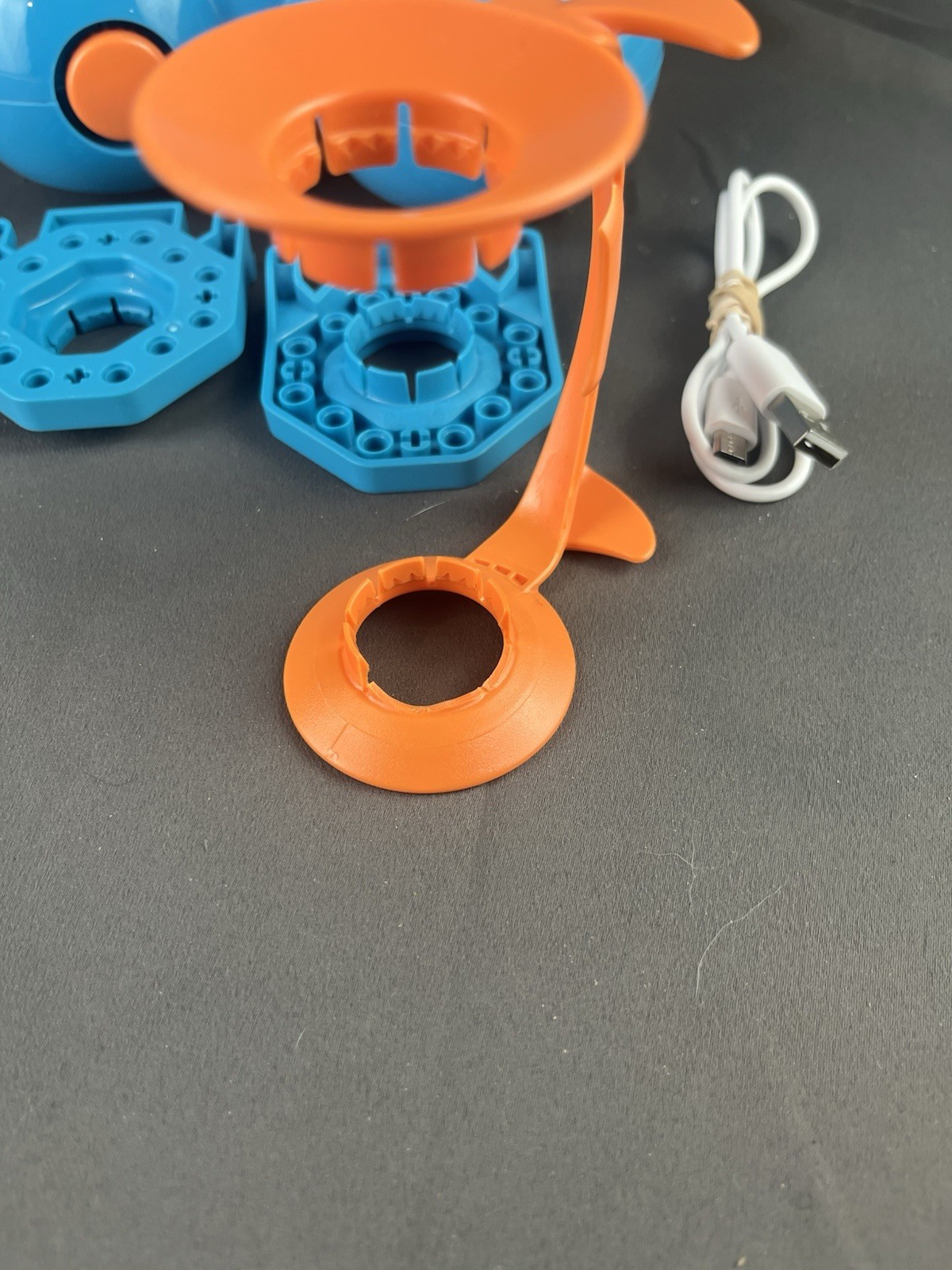 Wonder Workshop DA03 Dash Robot Blue Your Interactive Robotic With Accessories