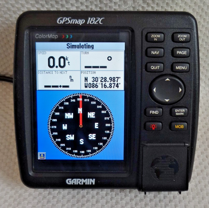 GARMIN GPSMAP 182C MARINE CHART PLOTTER FISHFINDER GPS UNIT w/ MOUNTING KNOBS