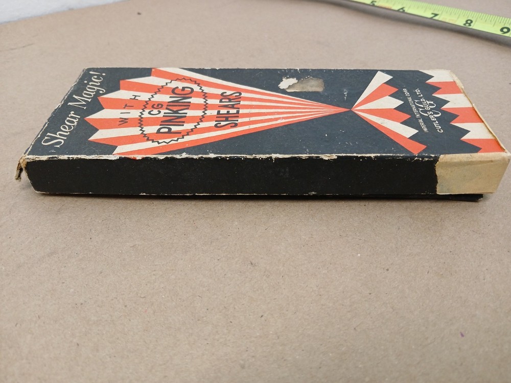 Vintage Cutler’s Guild CG Shear Magic Pinking Shears with Box & Certificate 7”