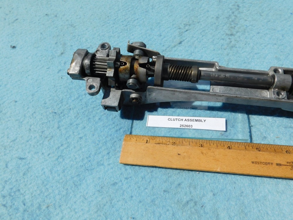 Seeburg STD1 STD2 STD3 STD4 Clutch Assembly #252603, less detent switch actuator