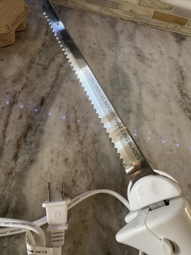 Electric knife