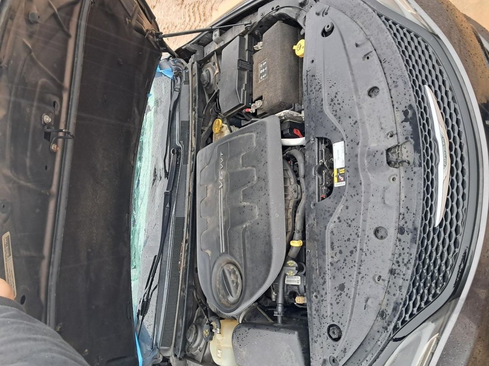 200 2015 Glove Box 4891024