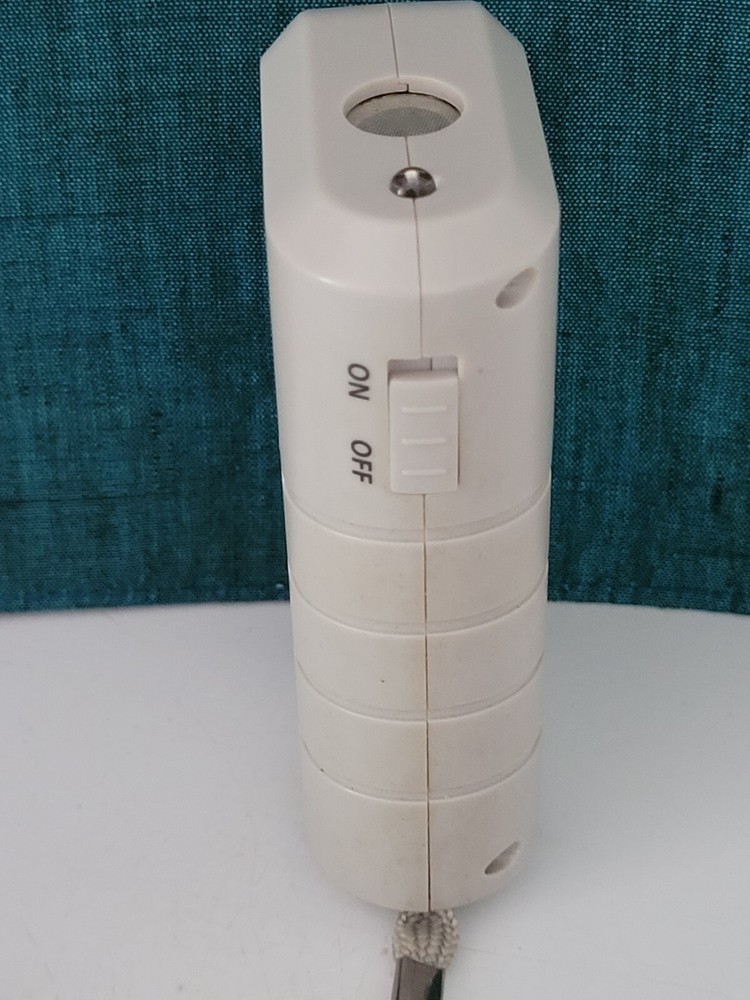 Repell Electronic Stop Dog Bark Eliminator Bark Trainer &Led Flashlight Untested