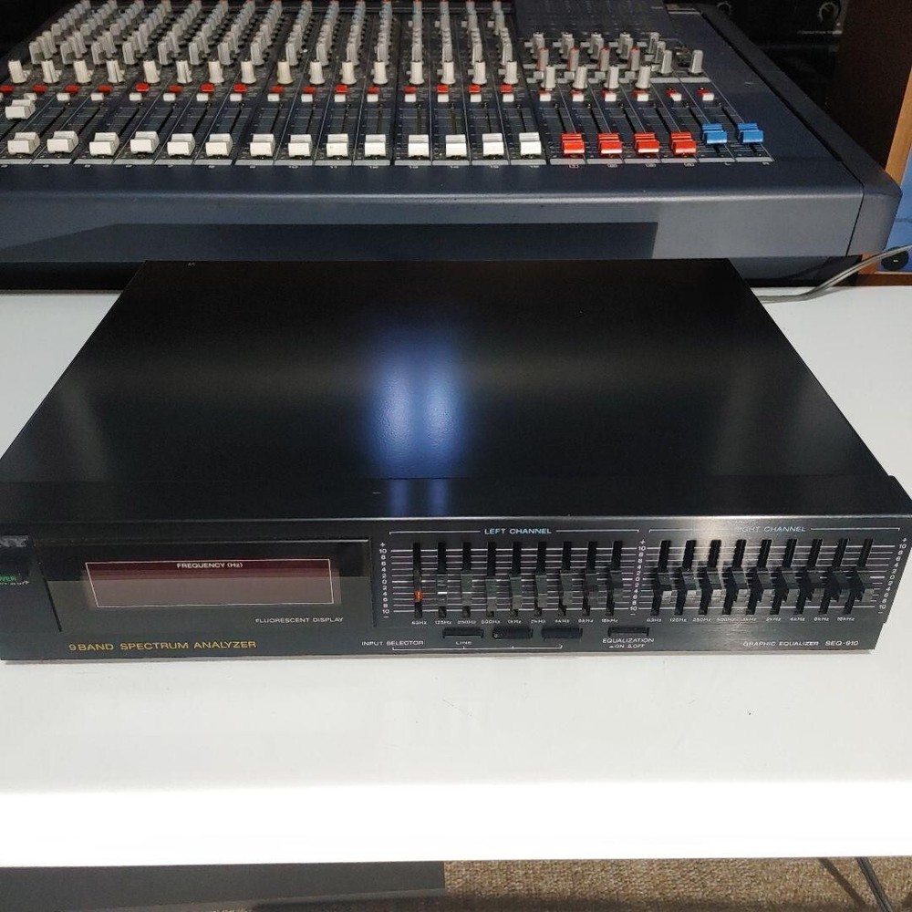 SONY SEQ-910 Graphic Equalizer 9Band Spectrum Analyzer - Checked and Working
