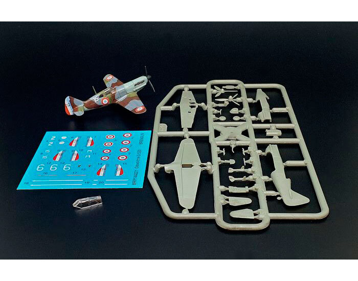 Bregun 1/144 Dewoitine D.520 Plastic Construction kit