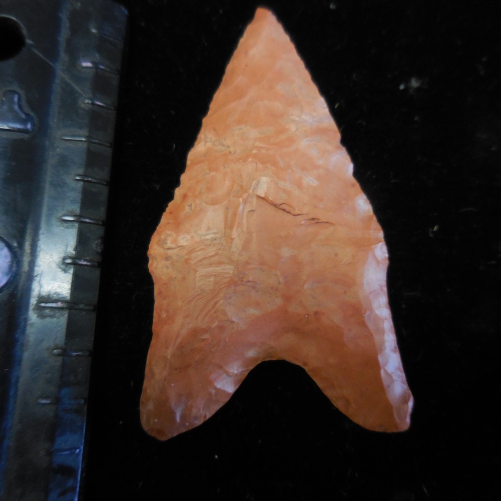 RED DALTON POINT--CLASSIC FORM AND FLAKING