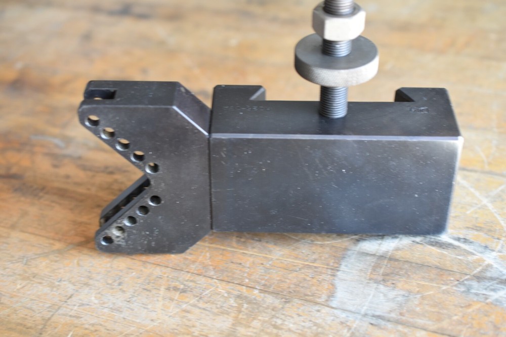 DTM tool holder H125-19A with V attachment