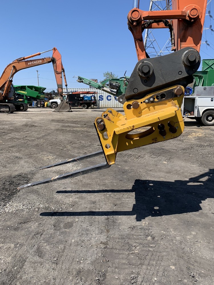 Excavator Standard Pallet Forks