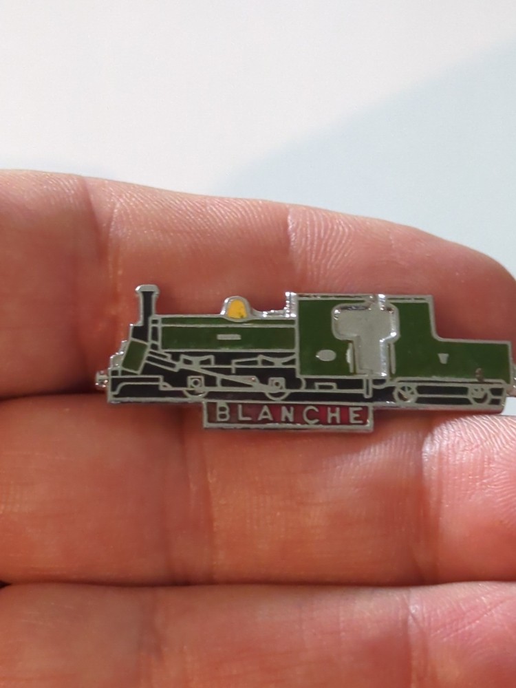 Blanche Train - Metal Lapel / Hat Pin