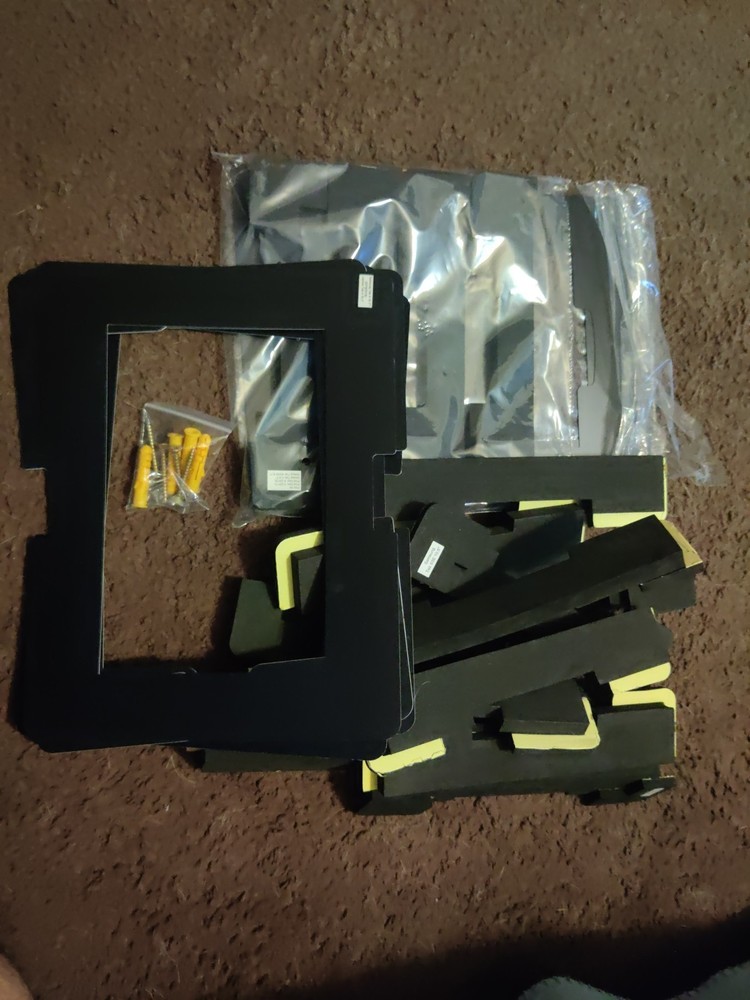 CTA Digital Premium Anti-Theft iPad Locking Wall Mount White