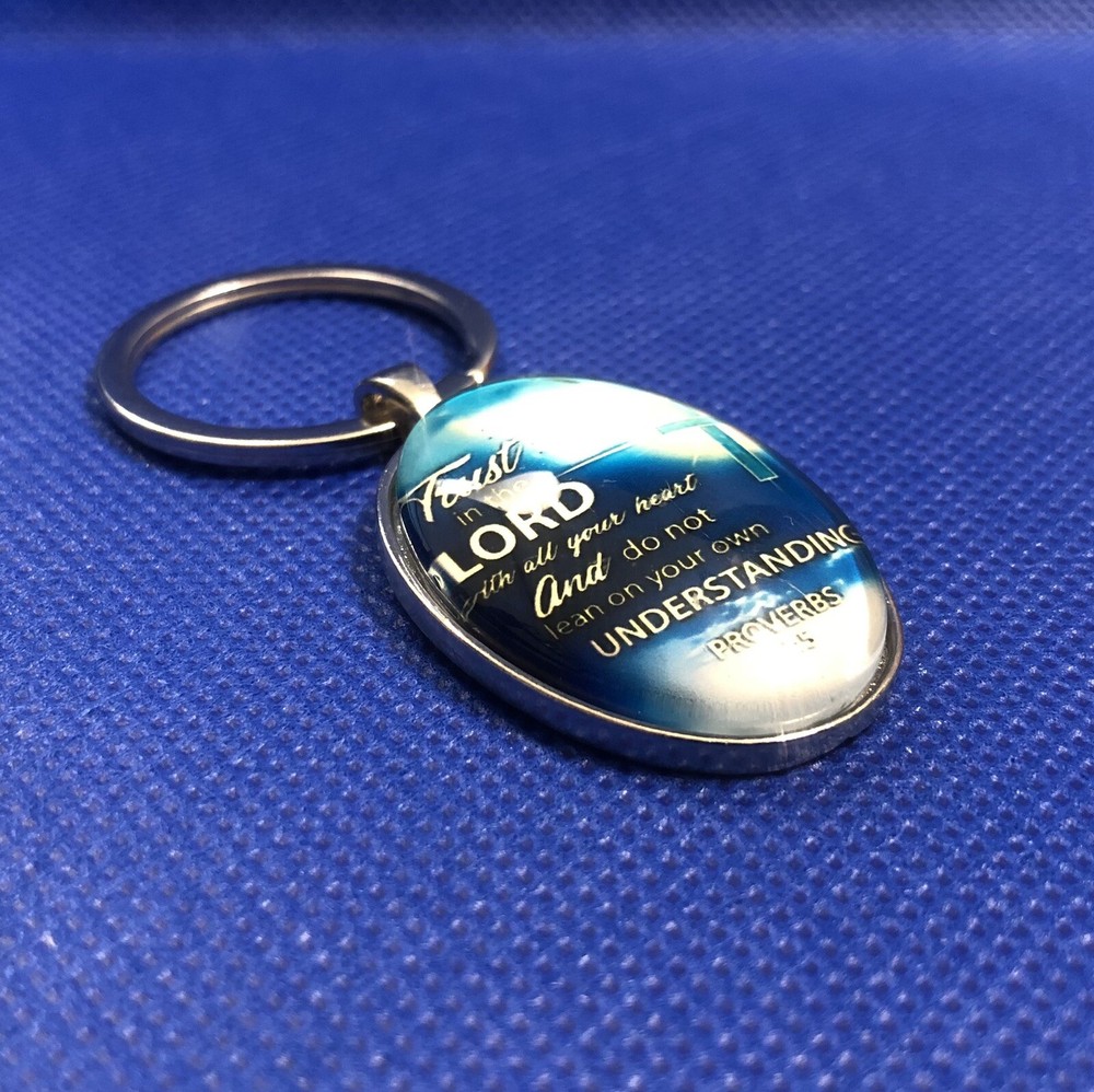 Oval Keychain Trust in the Lord