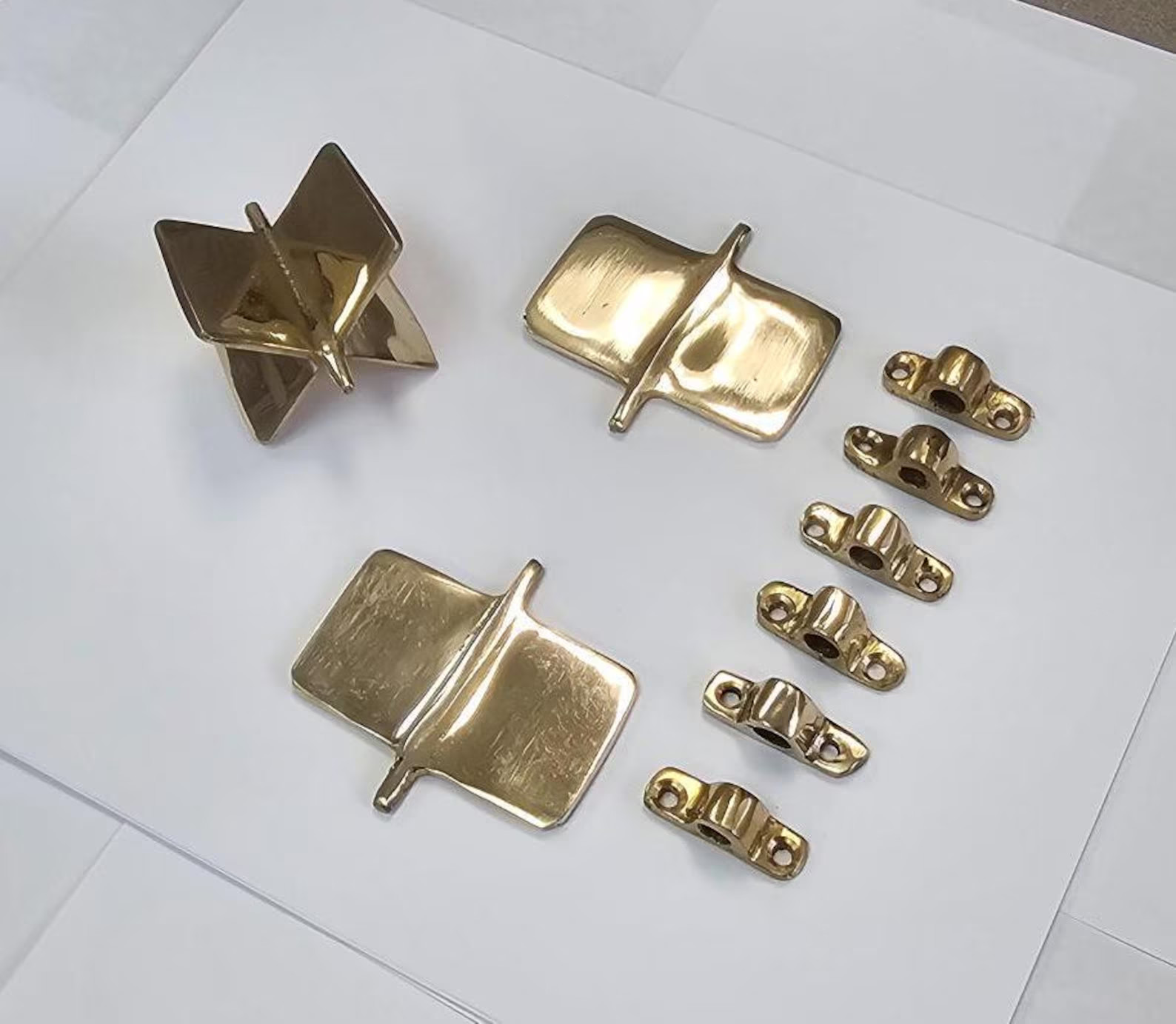 Accessories (Roulette + half Roulette + brackets + screws) sapo peruano