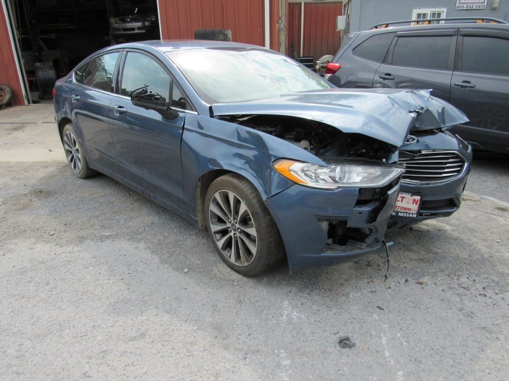 FUSION 2019 Glove Box 1067155