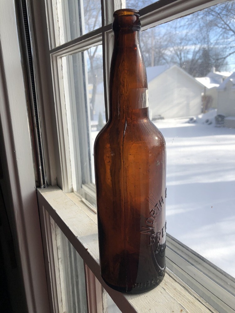 Northwestern Chicago quart beer bottle illinois il.