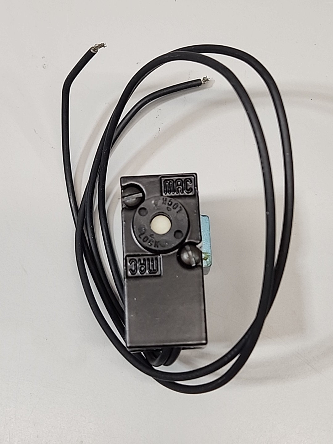 MAC Solenoid Valve 113B-111CAAA
