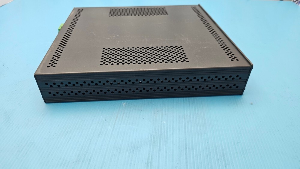 Kramer VP-440H2 Compact 5-Input 4k60 Presentation Switcher/Scaler