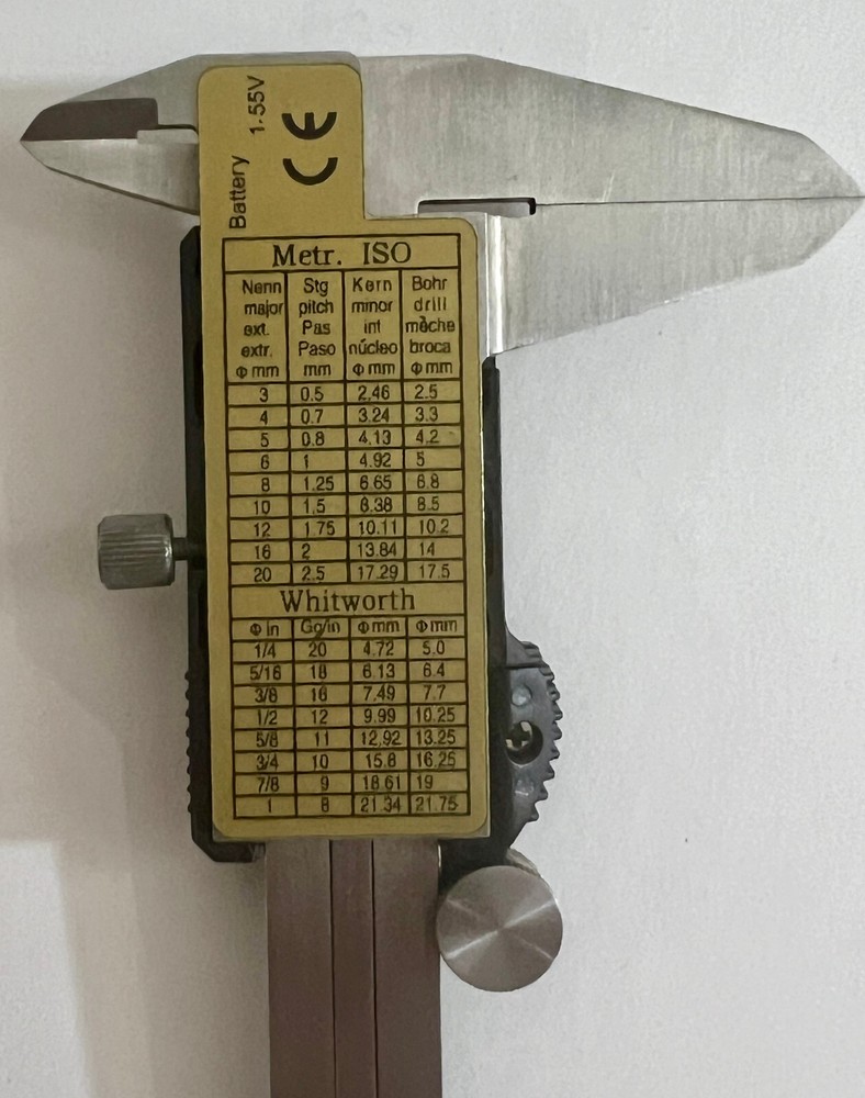 Electronic Digital Caliper 0-150mm With Case