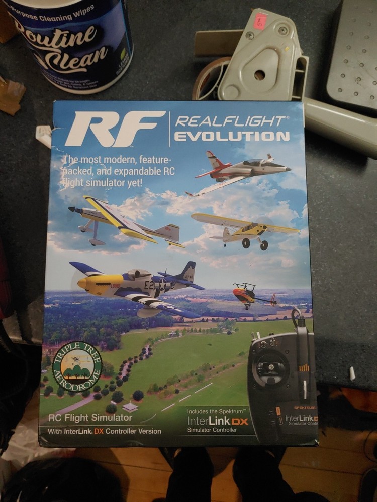 RealFlight RF 9.5 Flight Simulator with Spektrum Interlink-DX Controller