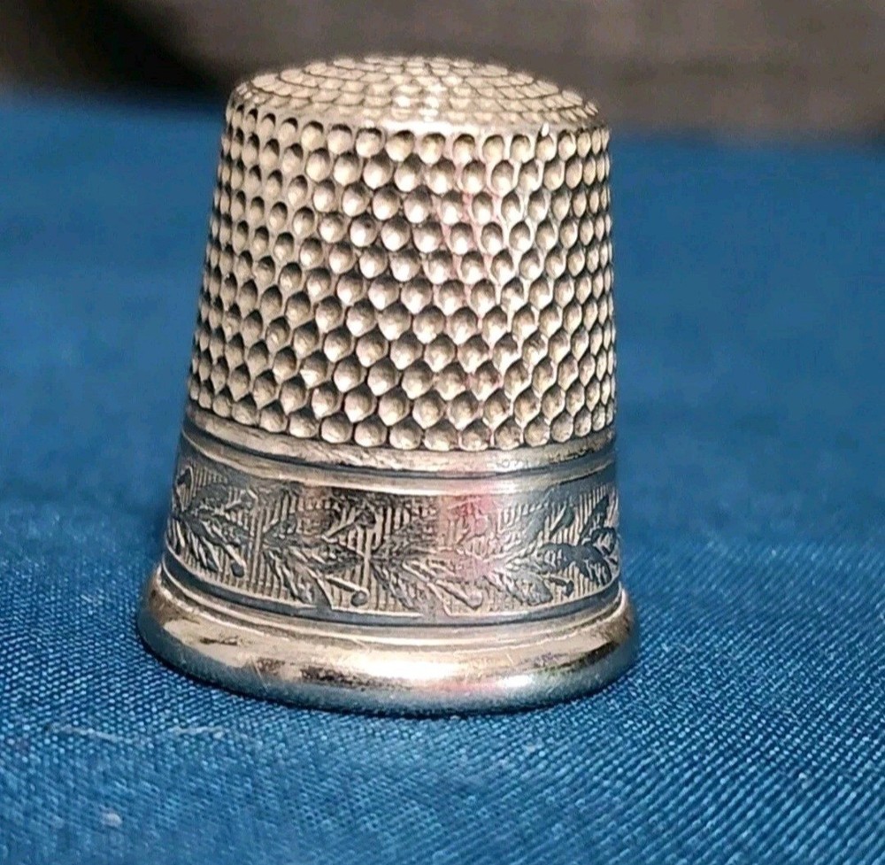 Antique Simons Bros Co Thimble Size 10 Fancy Border