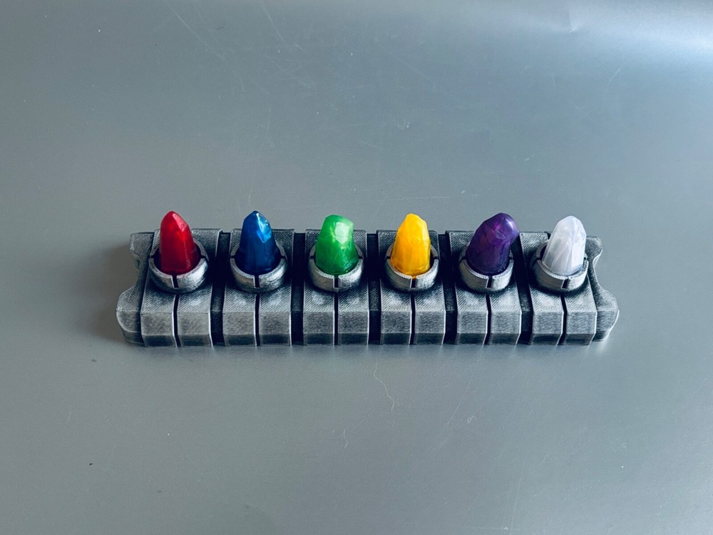 Kyber Crystal Display Stand - SILVER - Galaxy's Edge - Savi’s Workshop