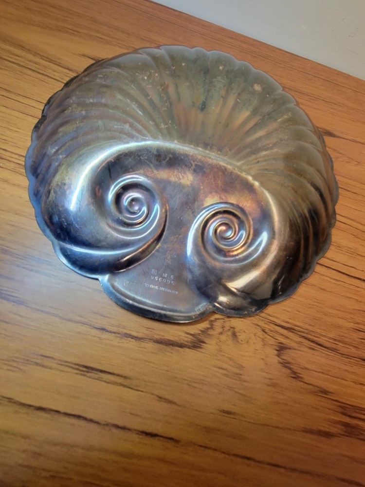 International Silver Company 9" Seashell Dish Platter Catch All Tray