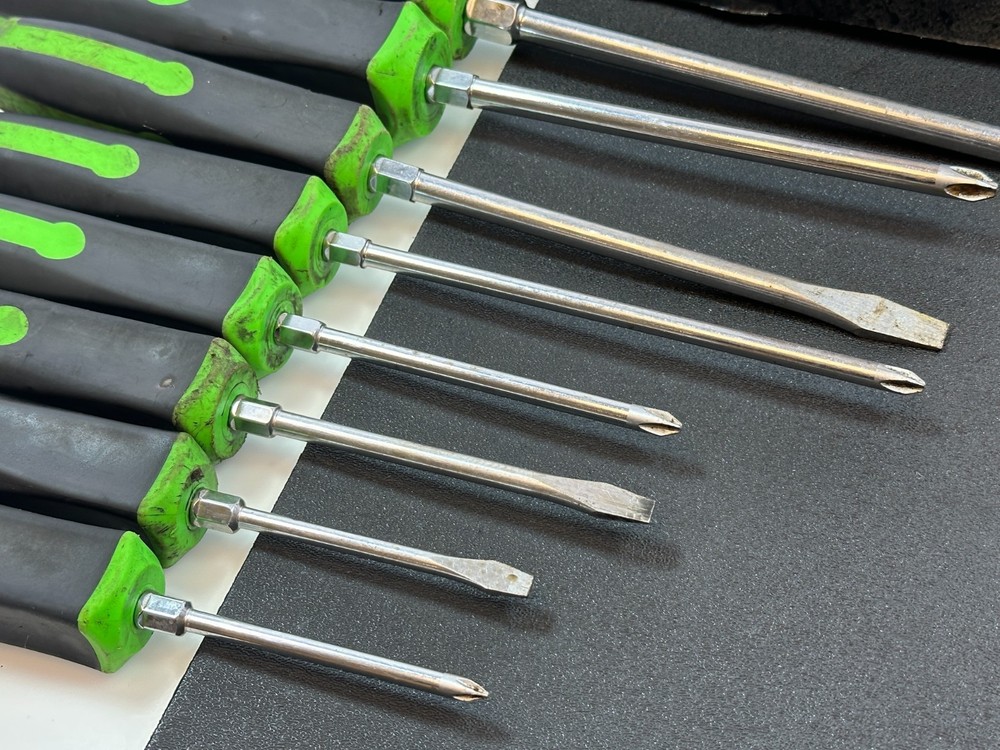 Cornwell Tools 8pc NEON GREEN Square Grip Flat Phillips Screwdriver Set w/ Tray