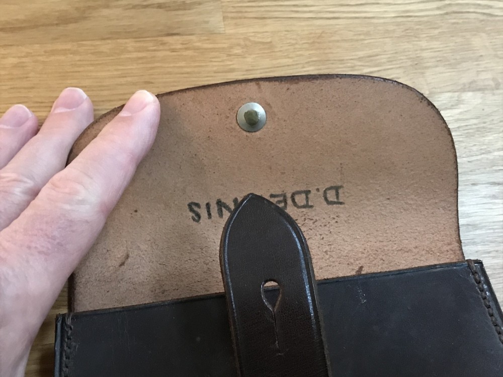 nice old leather sam browne ammo pouch only lightly used poss WW2 era