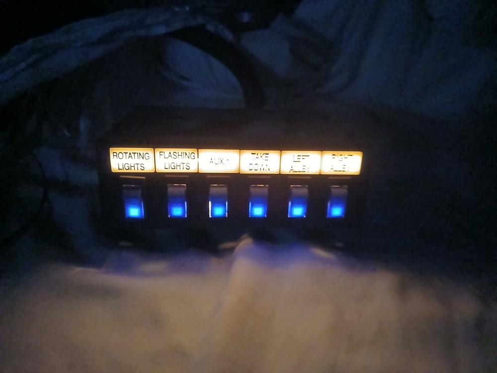 Gall's 6 function switch panel for emergency vehicle lighting