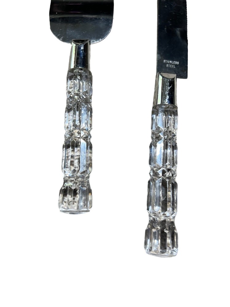 Pre-Owned Silver Plated Cake Serving Set.