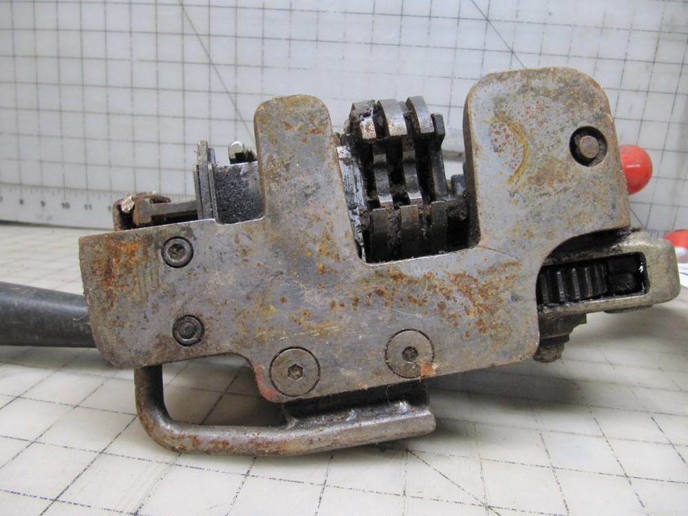 *As-Is Needs Work* Signode Strapping Tool AM-58 5/8"