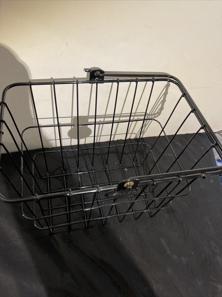 Wald Metal Wire Basket W/ Handle Black Mint Condition