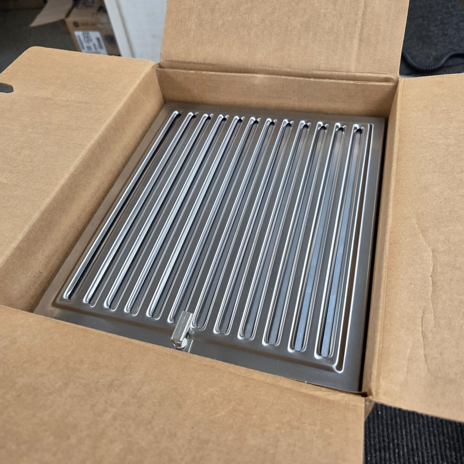 CAFÉ 36" Commercial Hood | Matte White | CVW93644PWM